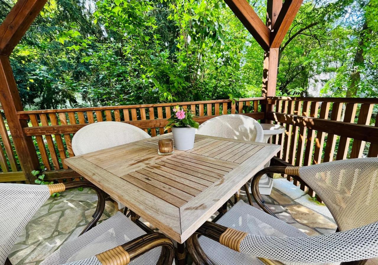 Ferienwohnungen An Der Salvatorkirche - Exklusiv-Apartments Mit Terrasse Coburg Luaran gambar